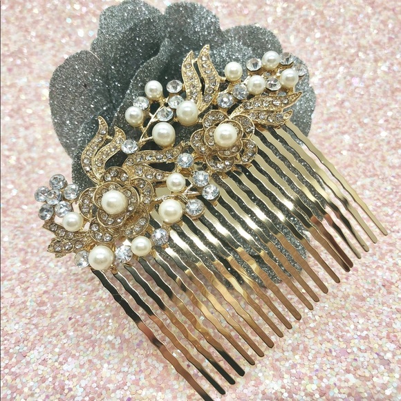 Gold Tone Diamond Pearl Hair Piece - Picture 6 of 7